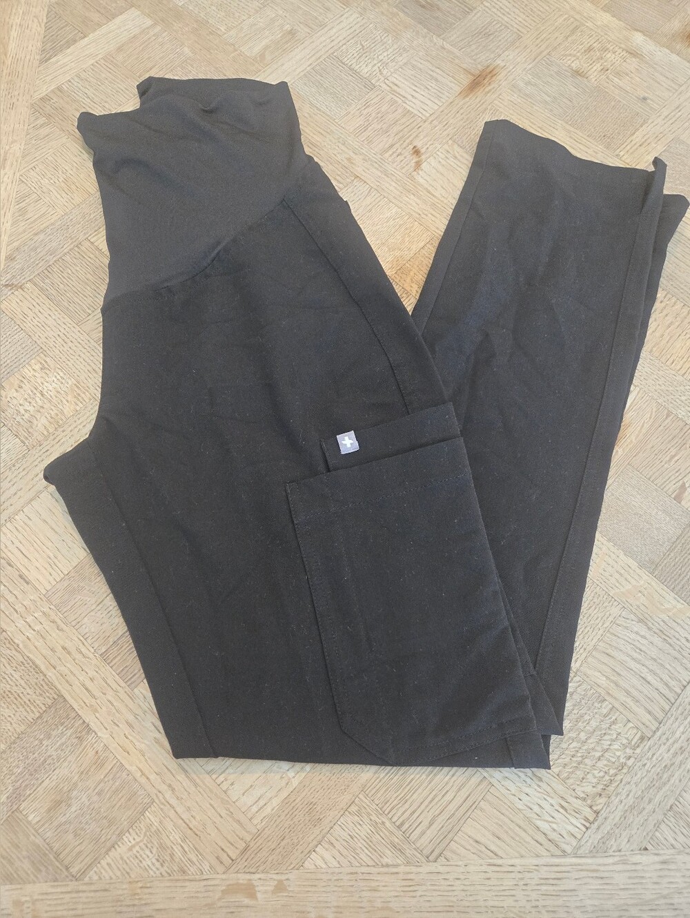 Figs‎  Black Cargo Joggers